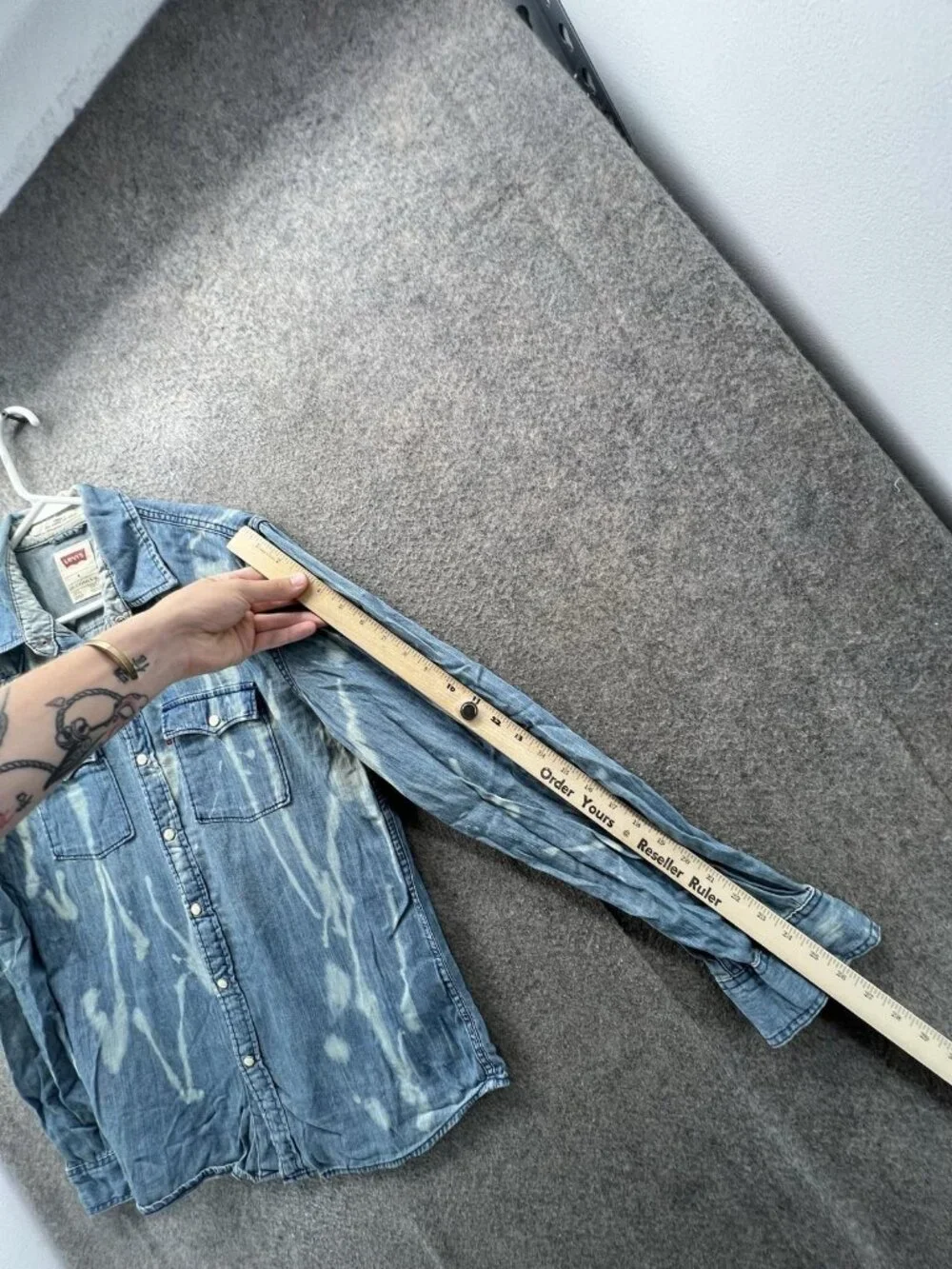 Levi's Shirt Mens Medium Blue Denim Vintage Cowboy Western Snap Modern Bleach
